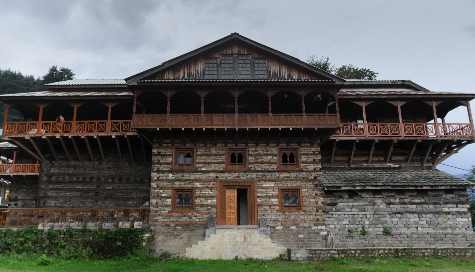 Naggar Castle