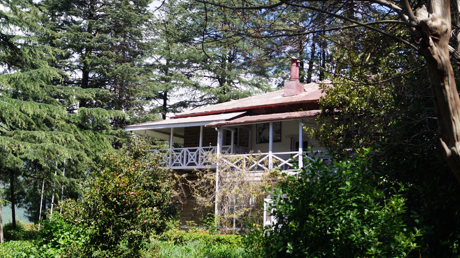 Visit the Roerich Art Gallery, Naggar in Kullu, Himachal Pradesh